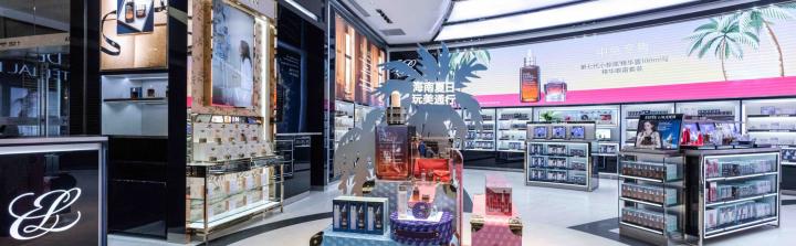 Estée Lauder tnie tysiące miejsc pracy. Czy plan Beauty Reimagined uratuje przyszłe wyniki giganta?